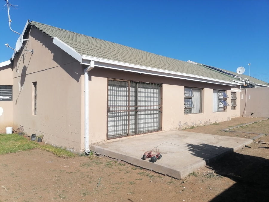 3 Bedroom Property for Sale in Hillside Free State